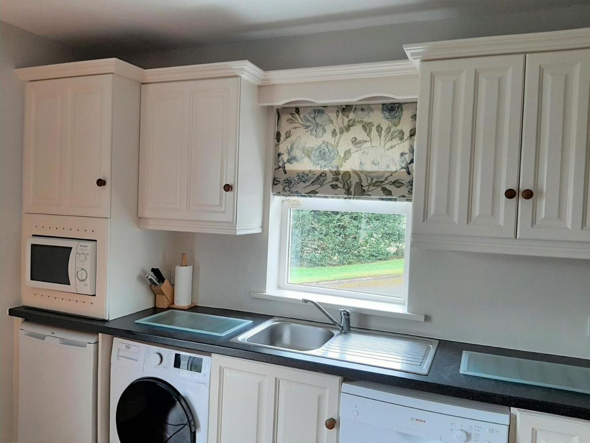 Abhainn Ri Cottages Blessington Extérieur photo